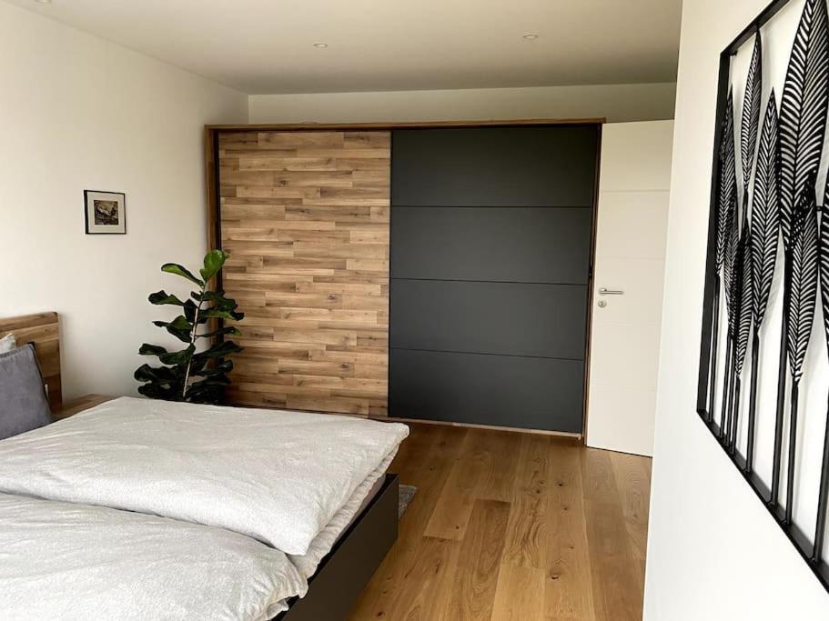 Modernes City-Appartement Neustadt an der Weinstraße Exterior foto